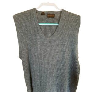 David Harrison Gray Ribbed Knit Sleeveless V-Neck Sweater Vest, Medium